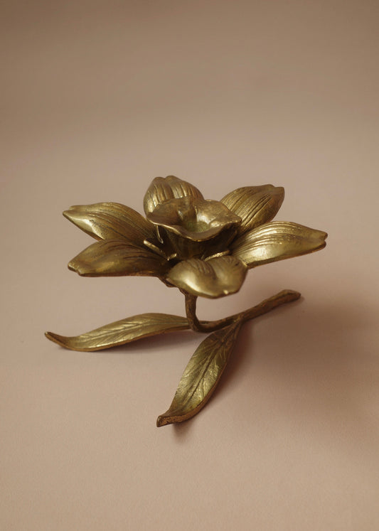 Bloom Ritual: Mid‑Century Candle Holder