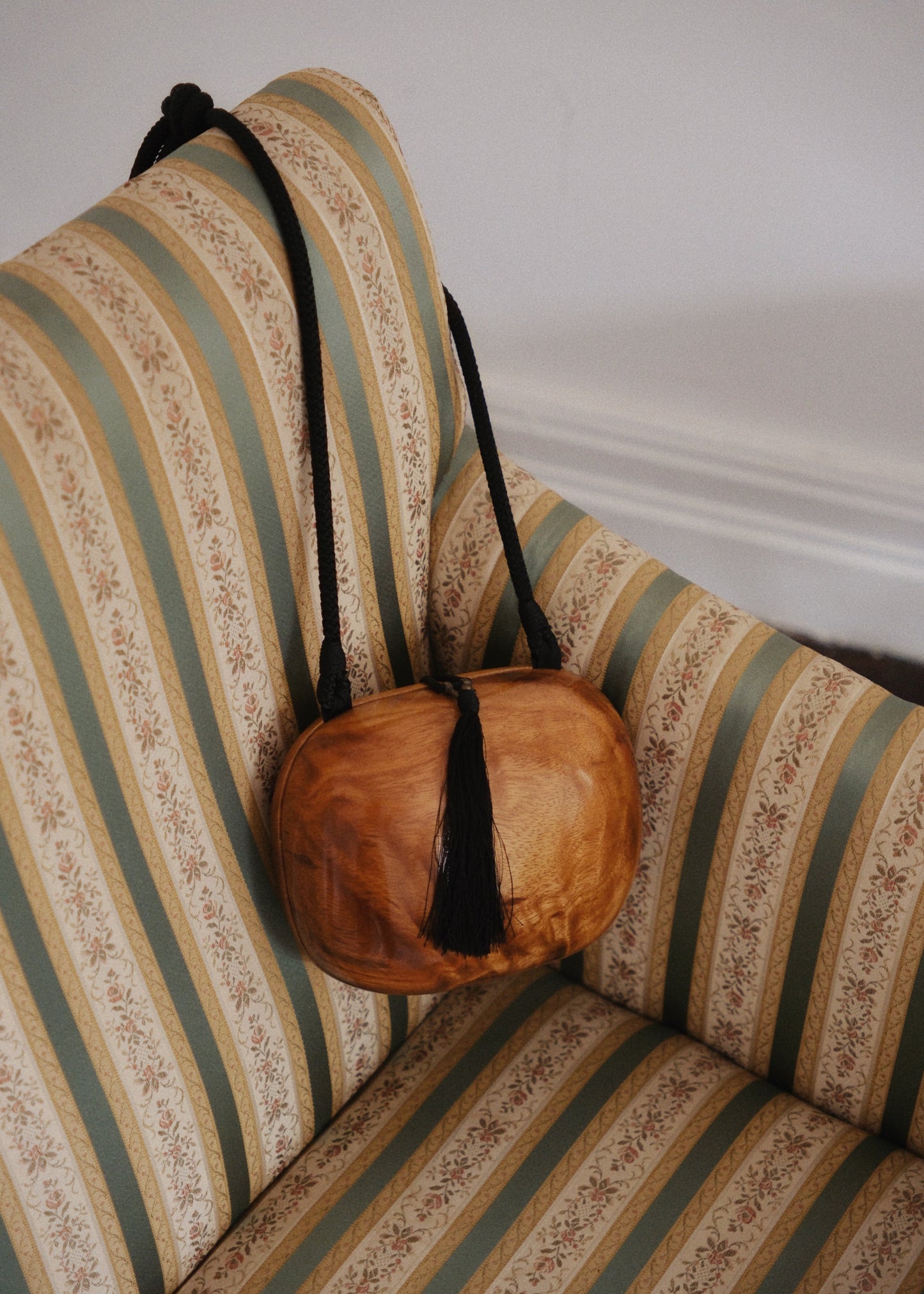 CARVED TASSEL BAG